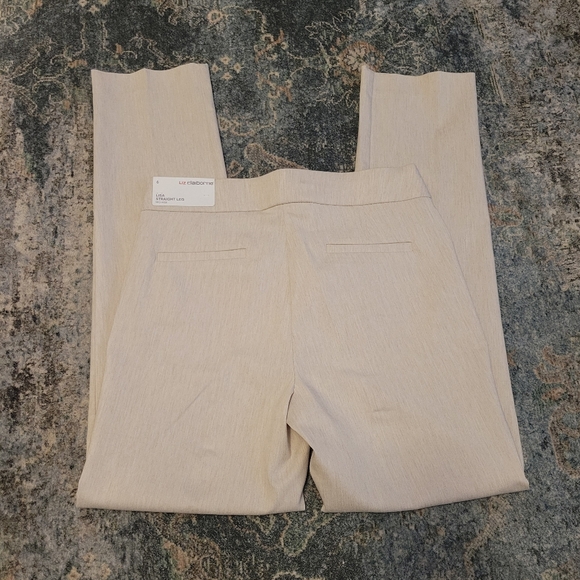 NWT Liz Claiborne Women's Cream Pants Size 6 - Picture 2 of 7